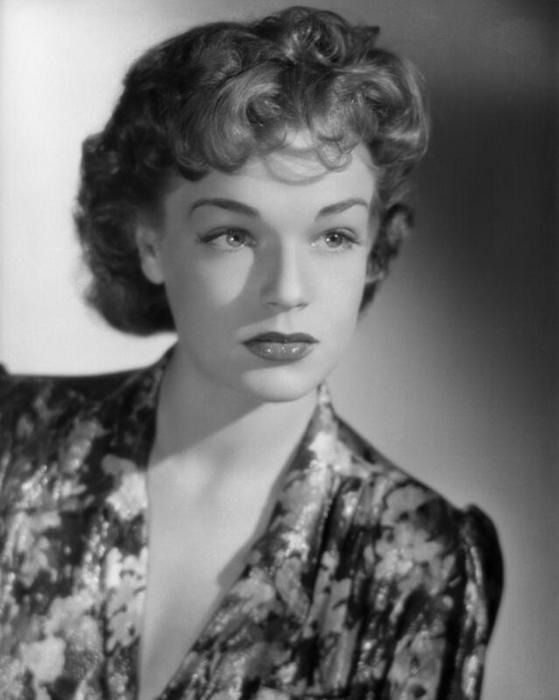Simone Signoret© GrandPalaisRmn - Gestion droit d'auteur Sam Lévin